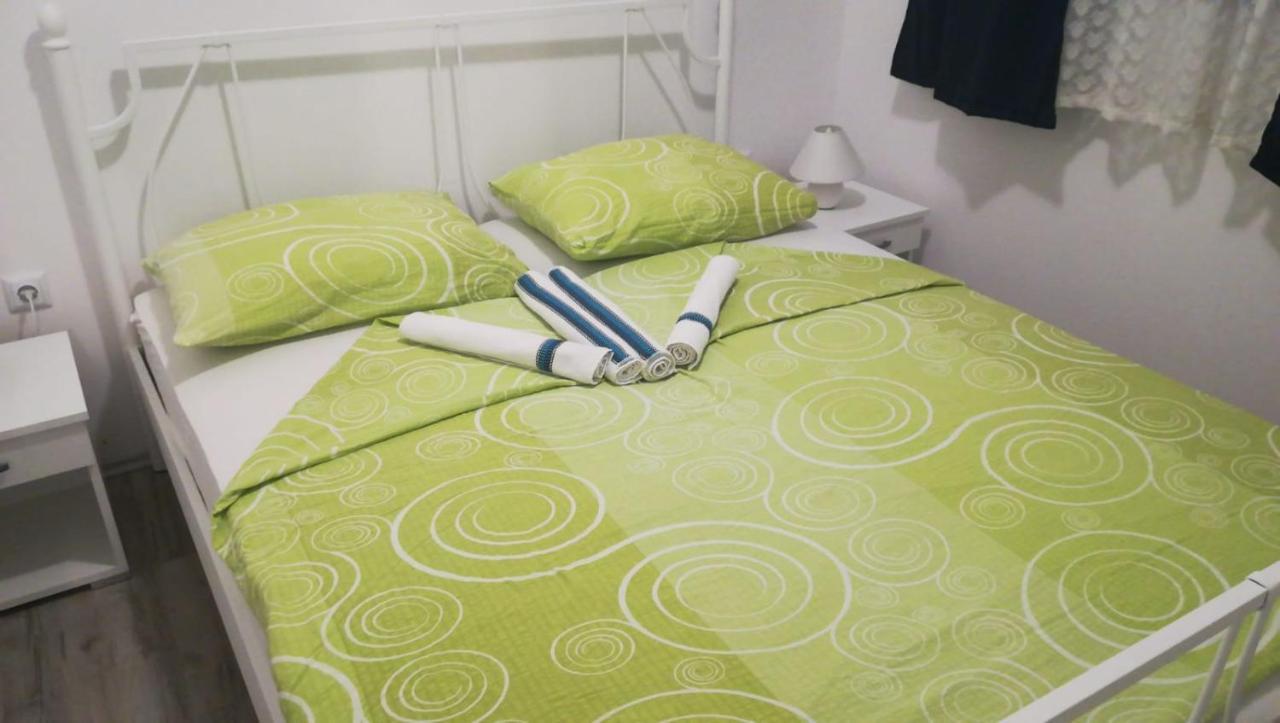 Apartments Natasa Vir Ngoại thất bức ảnh