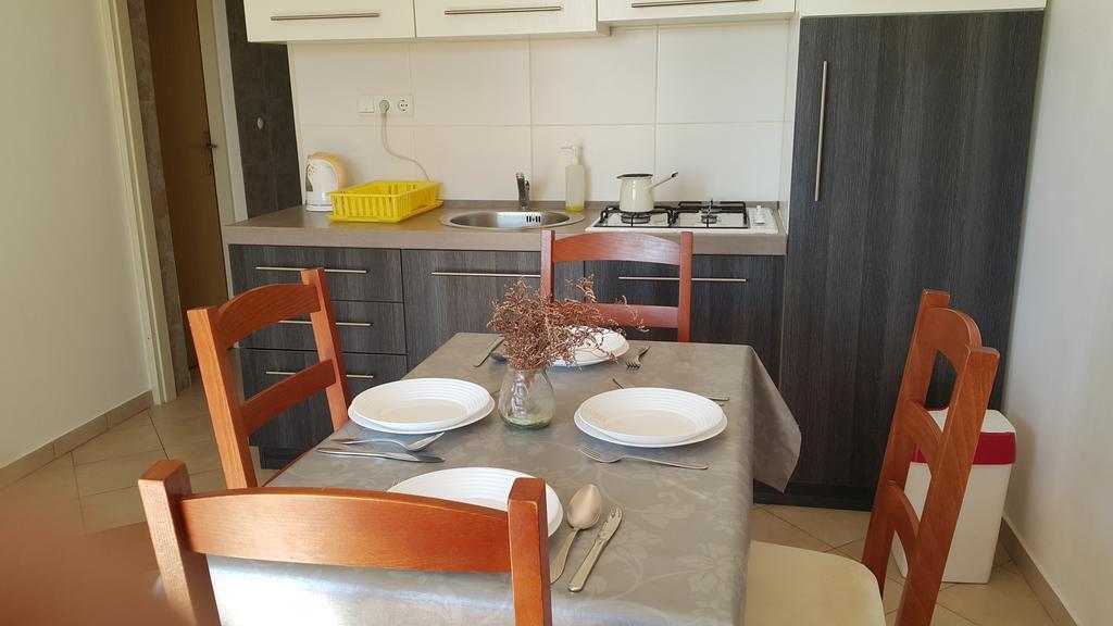 Apartments Natasa Vir Ngoại thất bức ảnh