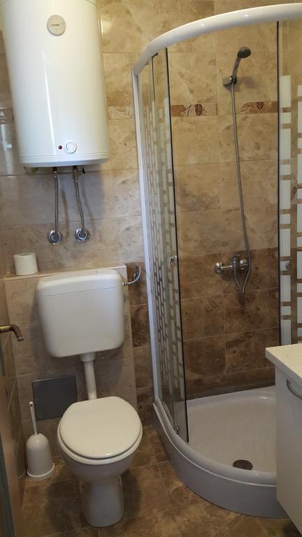 Apartments Natasa Vir Ngoại thất bức ảnh