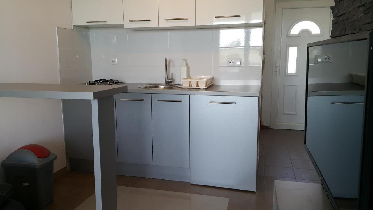 Apartments Natasa Vir Ngoại thất bức ảnh